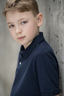 Roman Kinsella - Poster 1