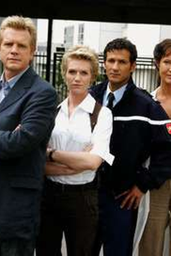 Poster de Série Section de recherches (5ª Temporada) (2011)