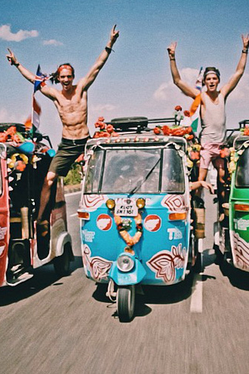 Poster de Curta The Rickshaw Run - Part 2 (2013)