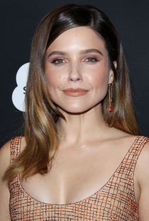 Sophia Bush - Poster / Capa / Cartaz - Oficial 7