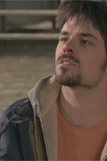 Poster de Episódio Never Surrender (2011)