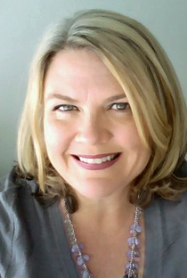 Paula Pell - Poster 1