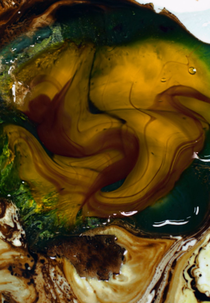 Tudo e mais um pouco (Everything and More)