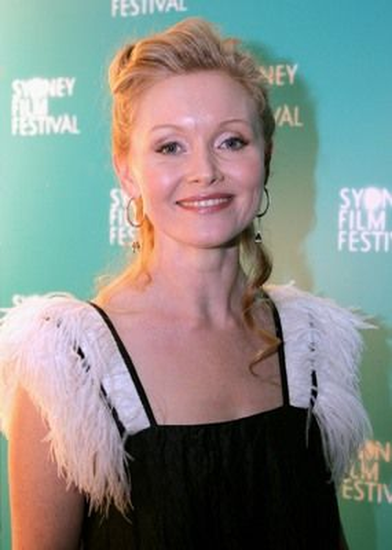 Essie Davis - Foto 11