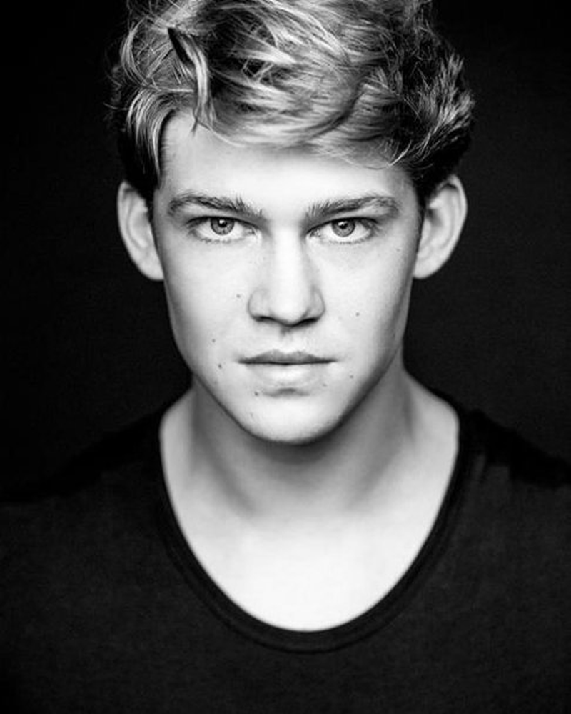 Joe Alwyn - Foto 3