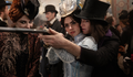 “Drácula: Uma História de Amor Eterno”, de Luc Besson, ganha novo trailer