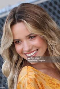 Julia McDermott - Poster 1