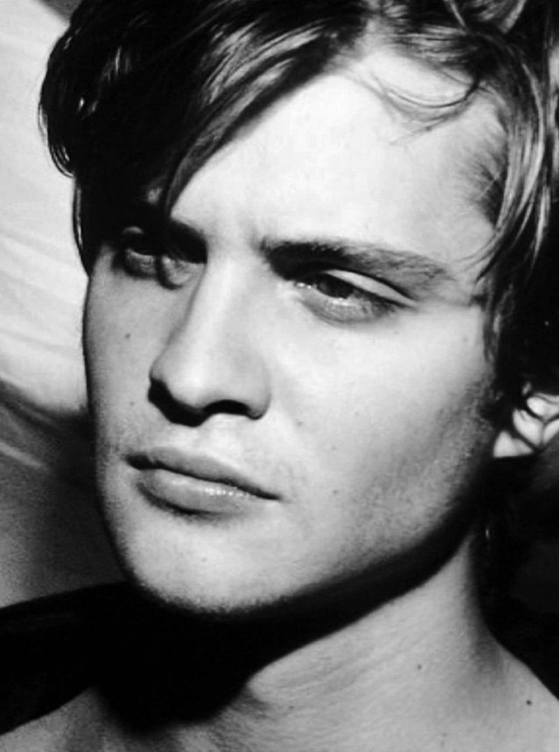 Luke Grimes - Foto 2