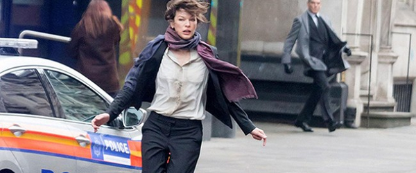 Milla Jovovich e Pierce Brosnan em fotos do thriller âSurvivorâ | .:.:. Cine POP .:.:. Cinema e Filmes