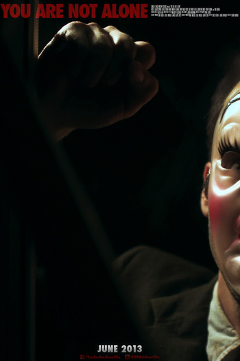  de Filme You Are Not Alone (2013)