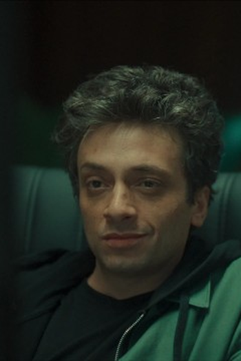 Poster de Episódio 8. Bölüm (2024)