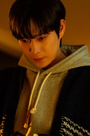 Poster de Episódio 8화 (2024)