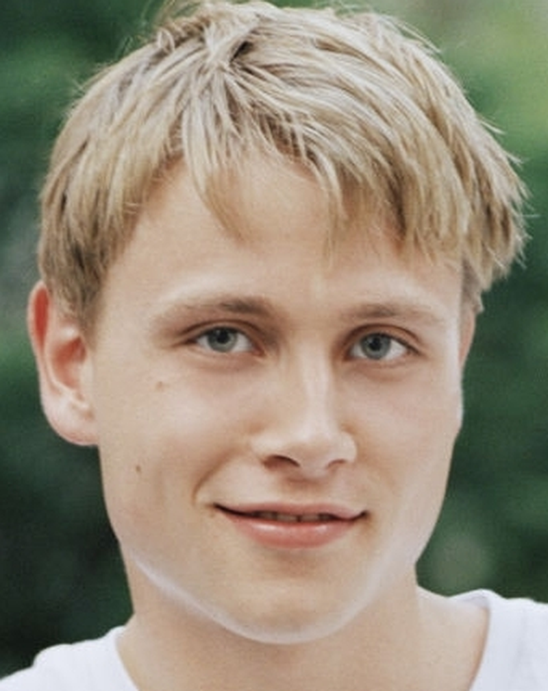 Max Riemelt - Foto 3