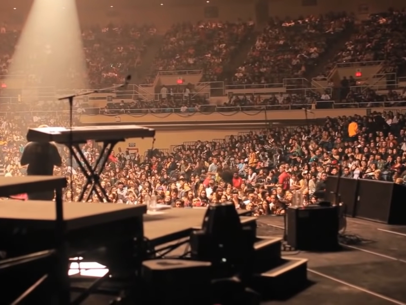 Foto 3 de Bruno Comes Home