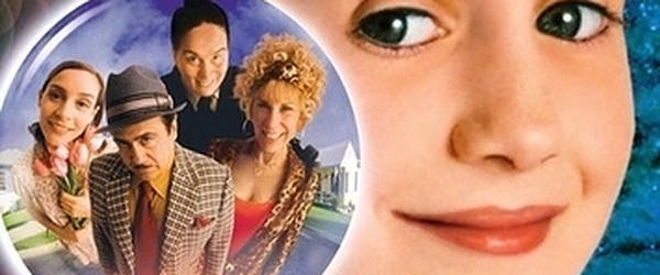 Elenco de "Matilda" recria cenas do filme 17 anos depois