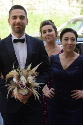 Poster de Episódio 1. Bölüm (2021)