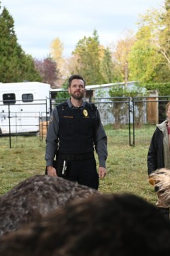 Poster de Episódio Weasels and Ostriches (2023)