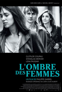 À Sombra de Duas Mulheres - Poster / Capa / Cartaz - Oficial 1