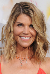 lori loughlin 28 de