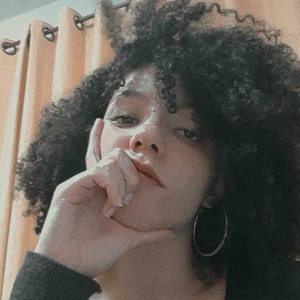 Foto de perfil de Thainá Soares