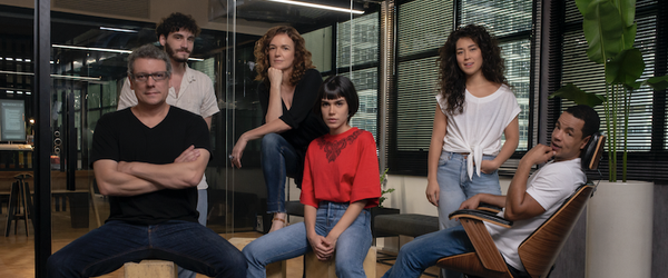 Netflix anuncia elenco de Onisciente