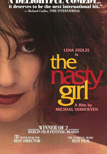 Uma Cidade Sem Passado (Das Schreckliche Mädchen)