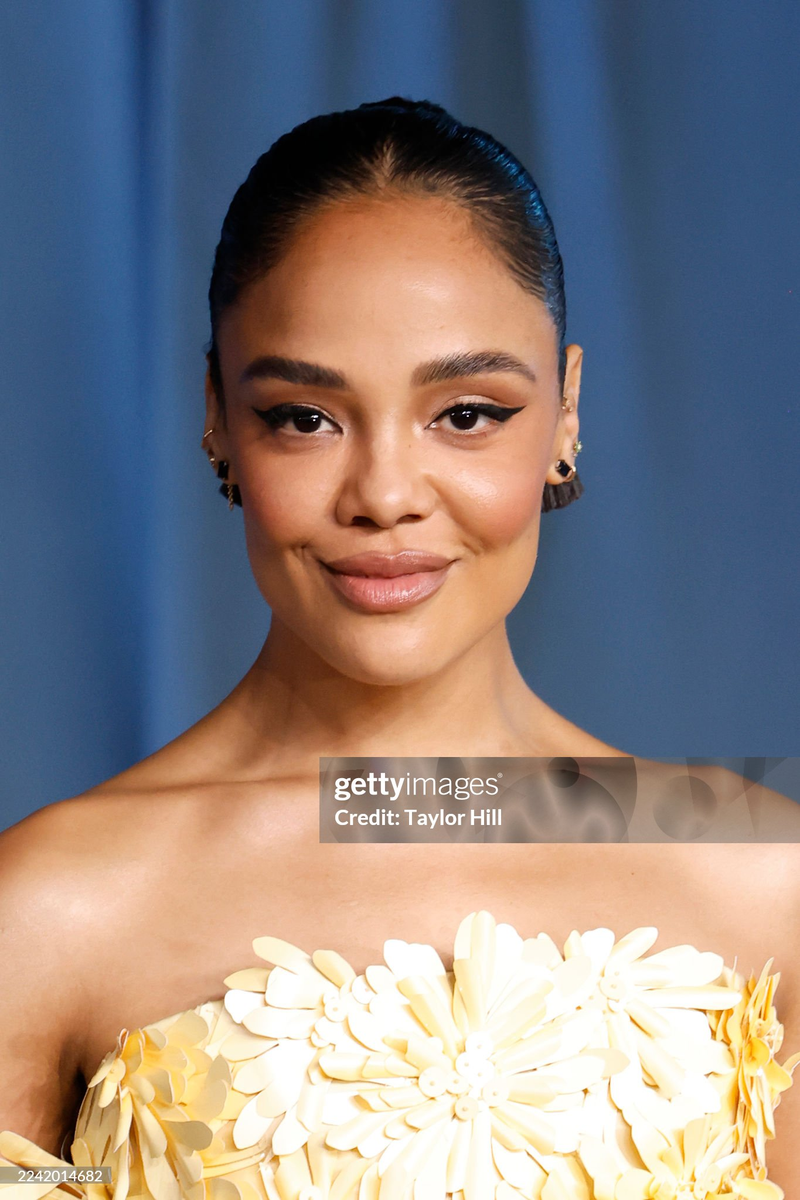 Tessa Thompson - Foto 7