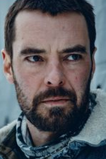 Poster de Episódio Ensimmäinen uhri (2018)