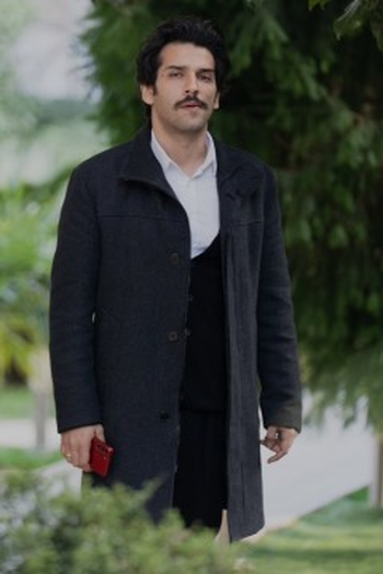 Poster de Episódio 10. Bölüm (2024)