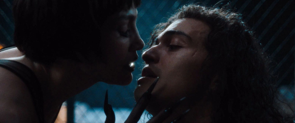 “O Beijo da Mulher Aranha”, com Jennifer Lopez, ganha trailer e estreia no Brasil
