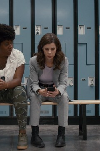 Poster de Episódio Chipped Nails (2022)