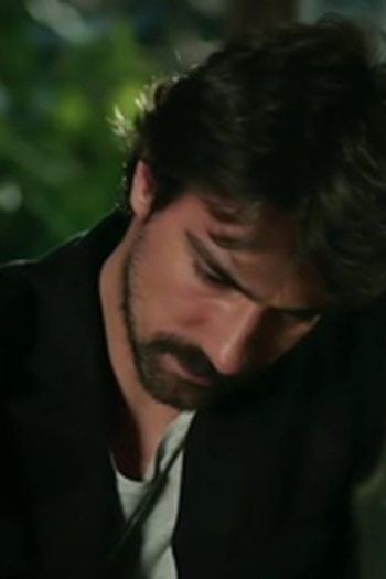 Poster de Episódio 25. Bölüm (2012)