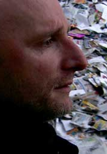 Plástico e Vidro (Plastic and Glass)