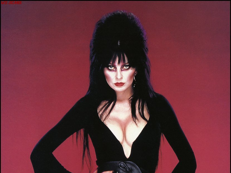 Foto 2 de Elvira, a Rainha das Trevas