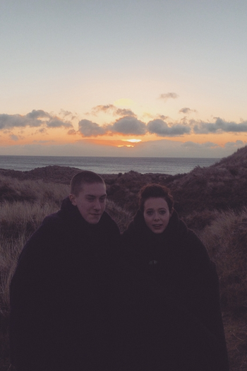  de Curta Every Breaking Wave (2015)