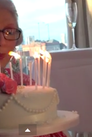 Poster 1 de Curta April Ashley at 80 (2015)