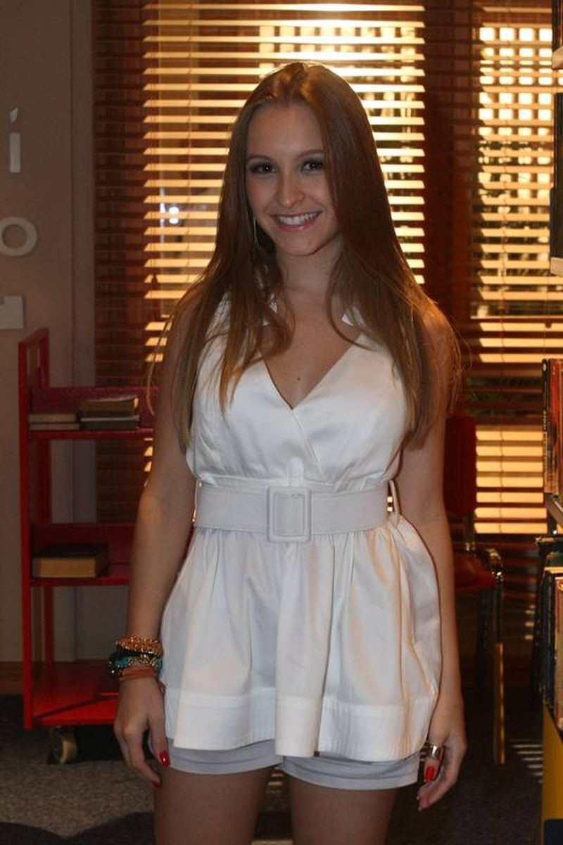 Carla Diaz - Foto 1