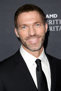 Travis Knight (II) - Poster 1
