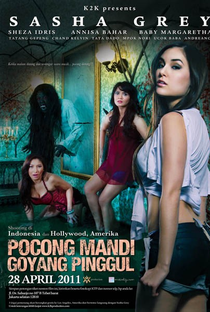 Pocong Mandi Goyang Pinggul - Poster / Capa / Cartaz - Oficial 1