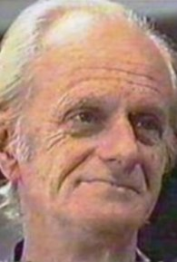 Older Cazarré
