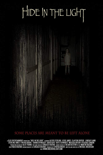  de Filme Hide in the Light (2018)