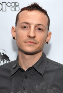 Chester Bennington - Poster / Capa / Cartaz - Oficial 1