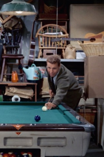 Poster de Episódio The Game Room (1966)