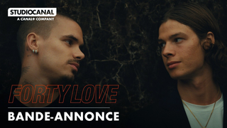 Trailer: FORTY LOVE – Bande-annonce – Paul Kircher / Romeo Beckham (2026)