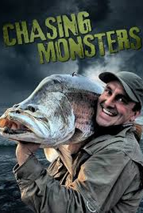Chasing Monsters - Poster / Capa / Cartaz - Oficial 1