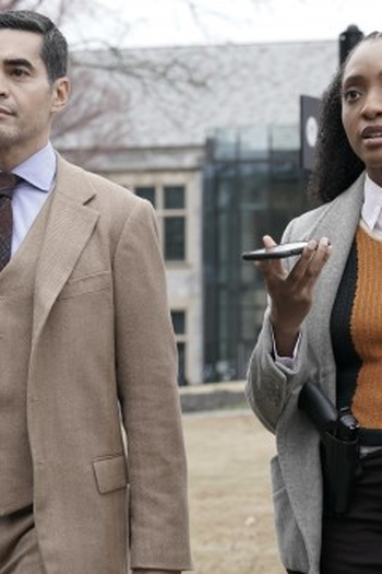 Poster de Episódio Two Hundred Dollars and a Bus Pass (2023)