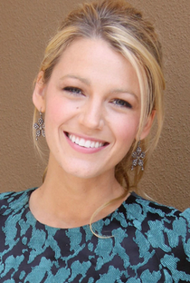 Blake Lively - Poster / Capa / Cartaz - Oficial 2