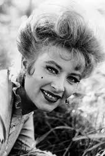 Amanda Blake (I) - Poster 1