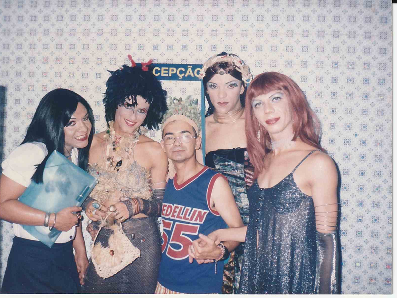 Foto 3 de Comigo Num Se Pode