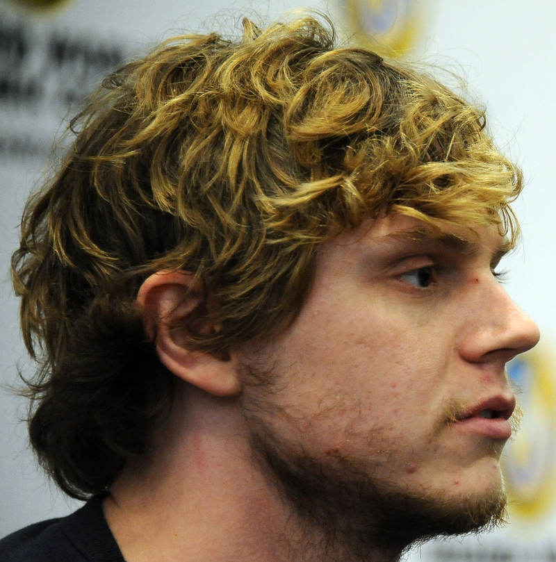 Evan Peters - Foto 4